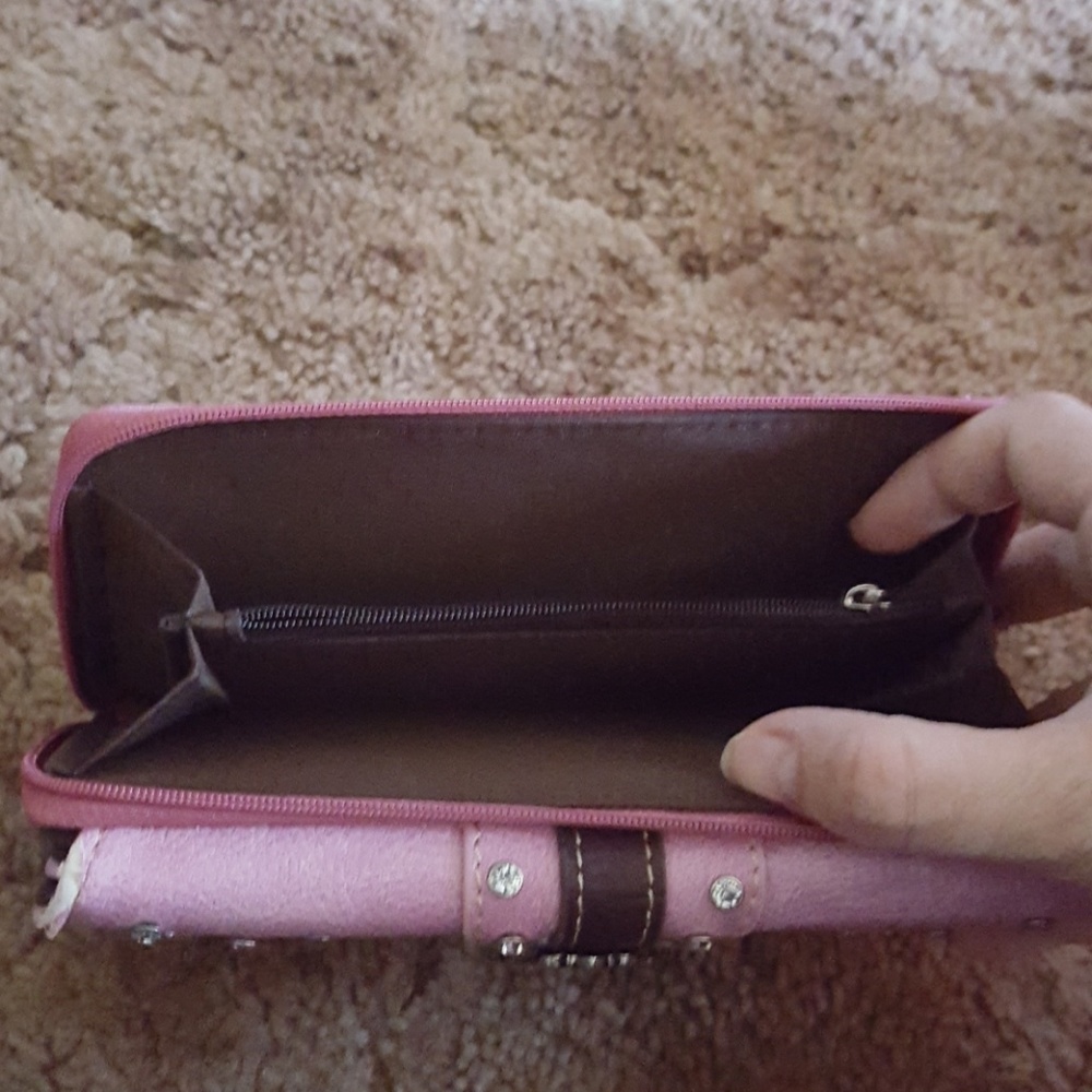 Wallet - Picture 2 of 6
